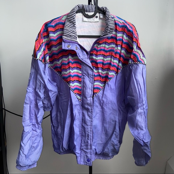 ✨Vintage Windbreaker ✨ - Picture 2 of 4